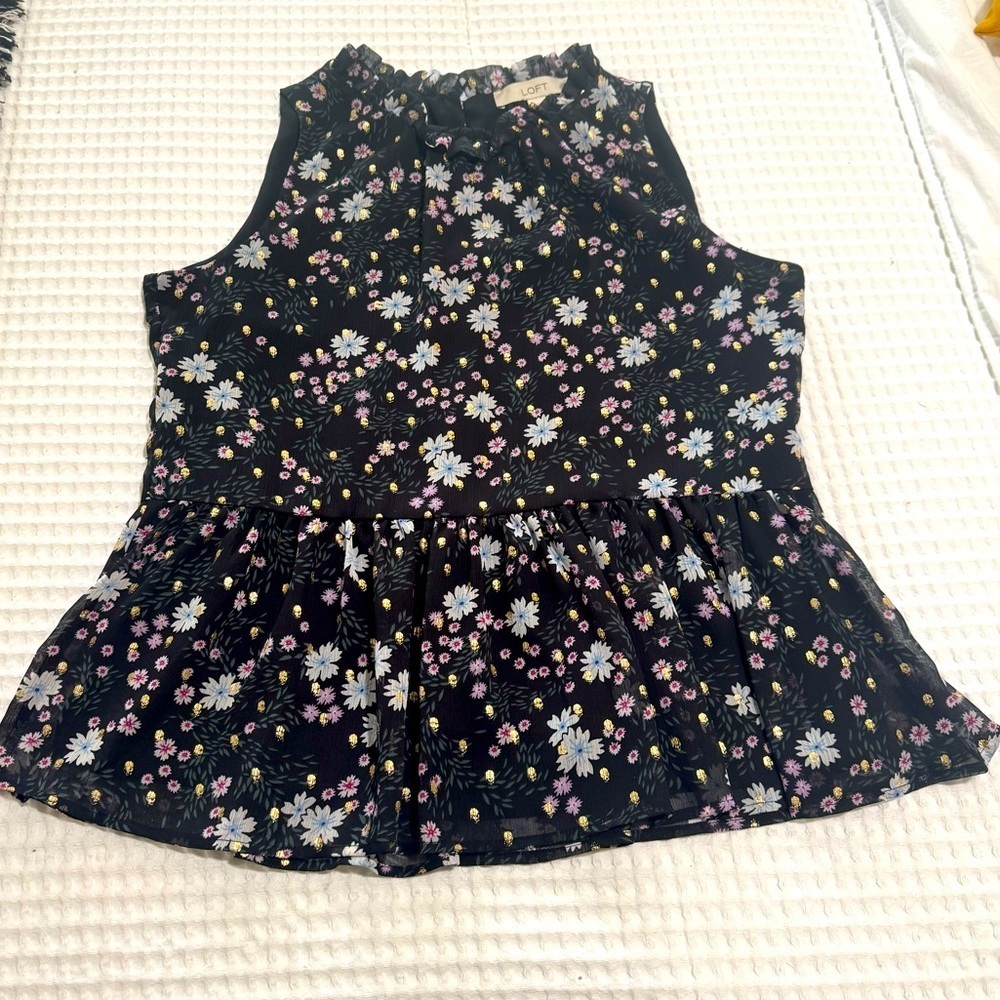 LOFT Sleeveless Gold Front Ruffle High Neck top with Peplum Hem - Size Small